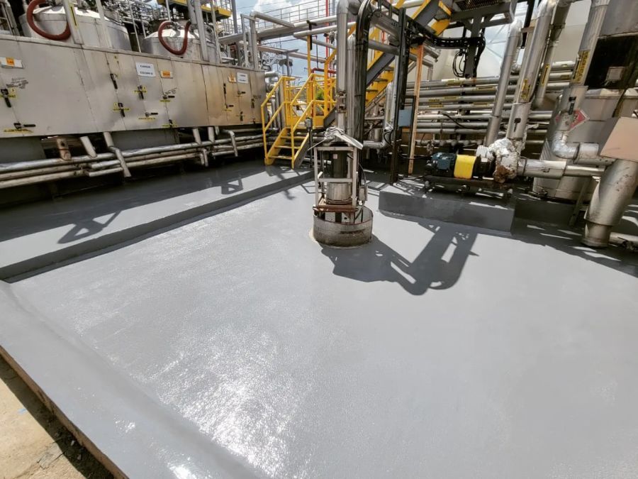 Floor with coating in an industrial plant